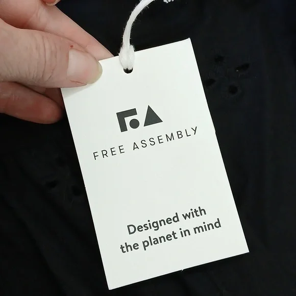 Nwt Free Assembly  Cotton Eyelet Tiered Mini Dress with Puff Sleeves, Med. - Picture 7 of 8